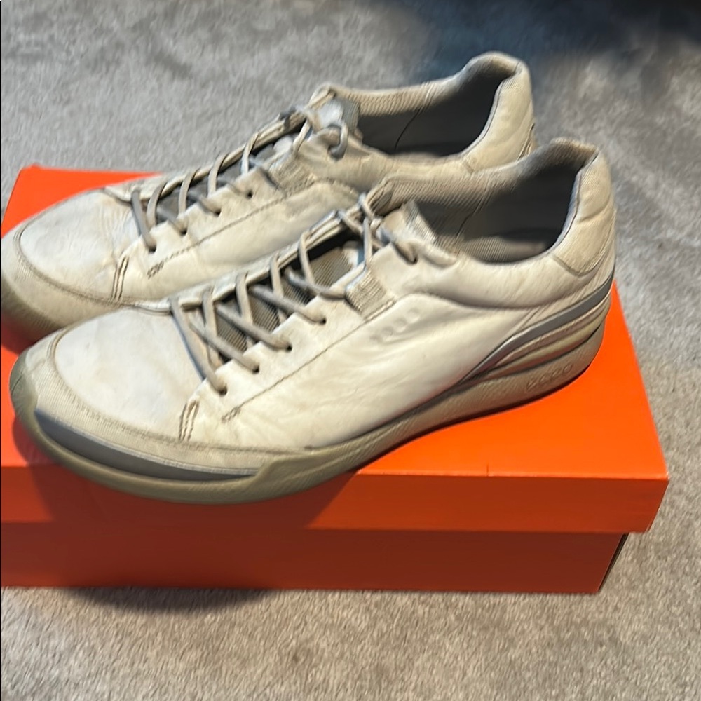 Ecco white Golf Shoe